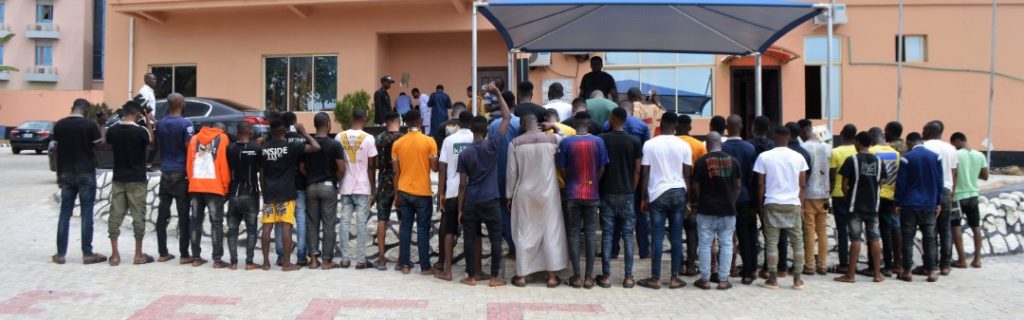 EFCC arressts 42 suspected internet fraudsters in Ogun
